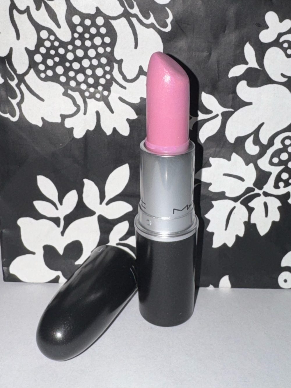 MAC Naughty Saute Lipstick